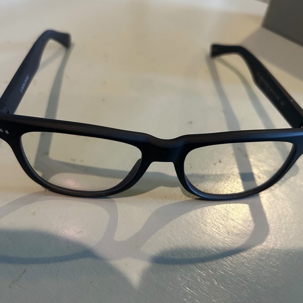 Unisex LOOK frames with yellow lenses - NWOT